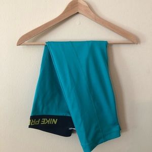 Nike Pro Dri-Fit Leggings in Aqua